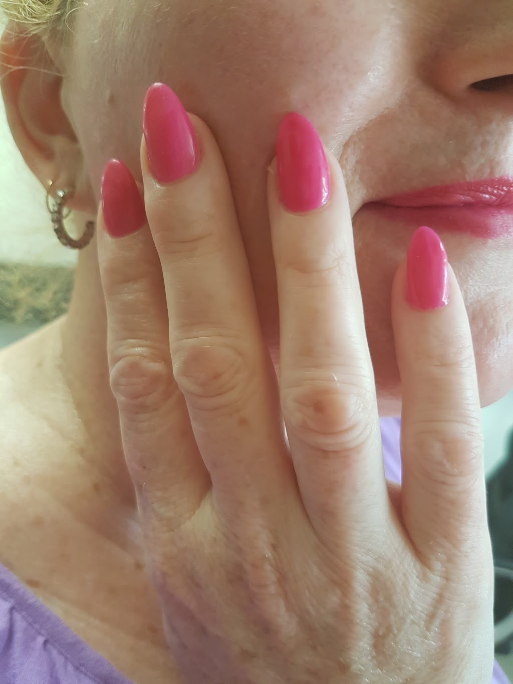 The Nail Shop | 359 Carlton St, St. Catharines, ON L2N 1C2, Canada | Phone: (905) 934-7370