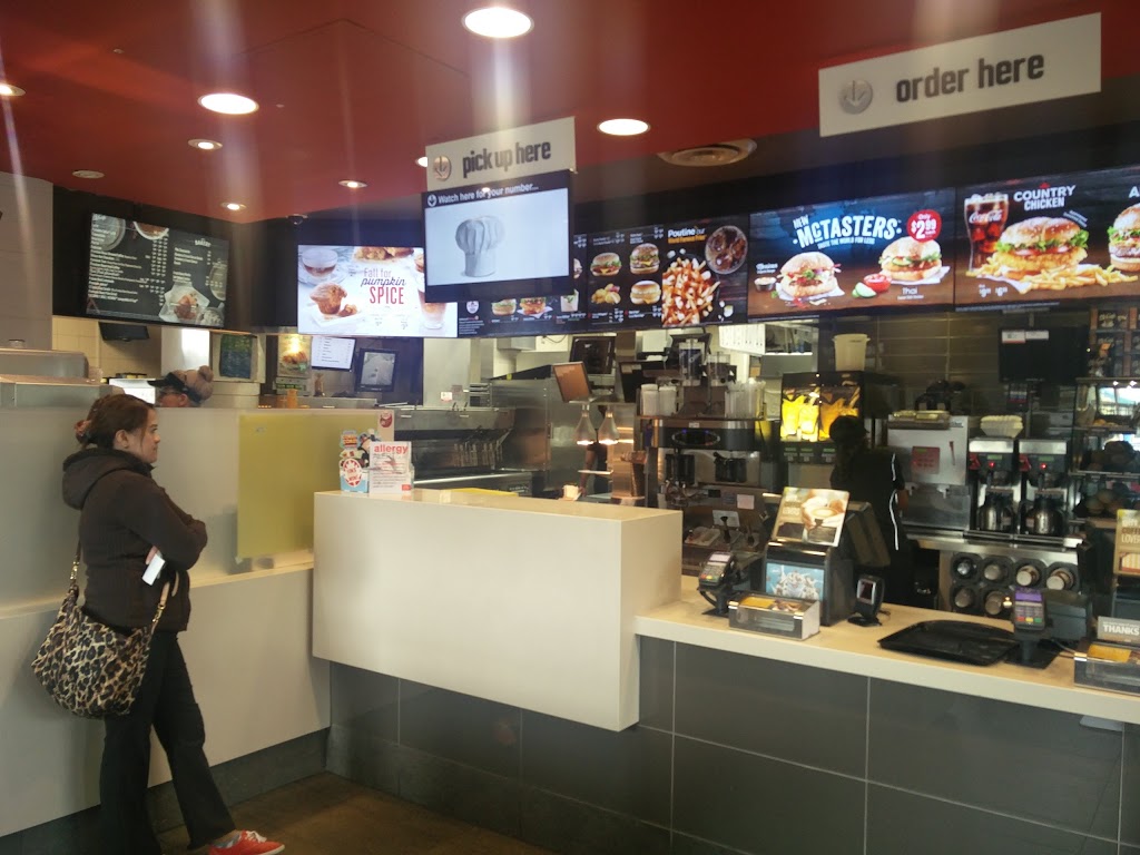 McDonalds | 833 McLeod Ave, Winnipeg, MB R2G 0Y4, Canada | Phone: (204) 949-5265
