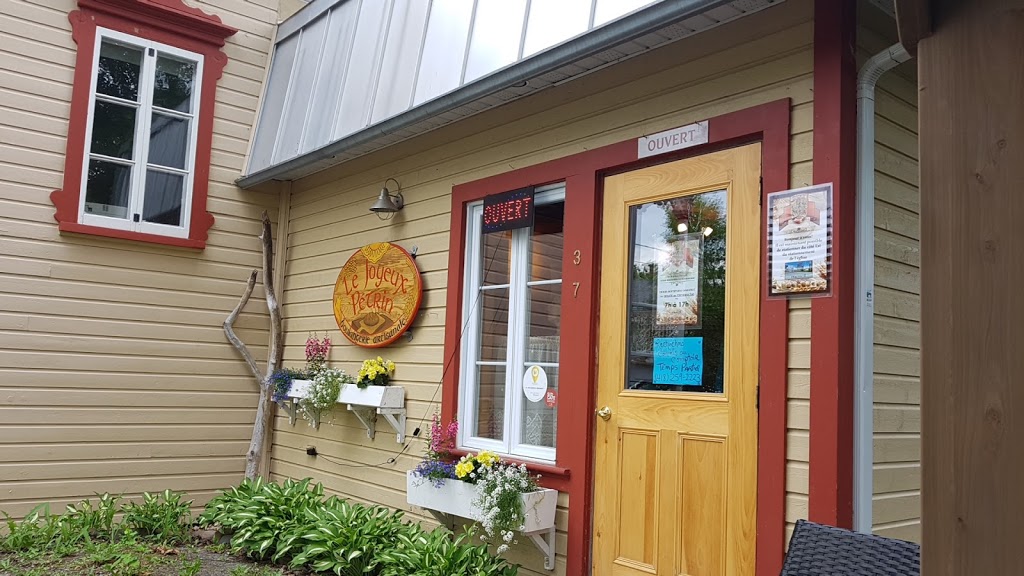 Joyeux Petrin | 37 Rue Principale E, Berthier-sur-Mer, QC G0R 1E0, Canada | Phone: (418) 259-2223