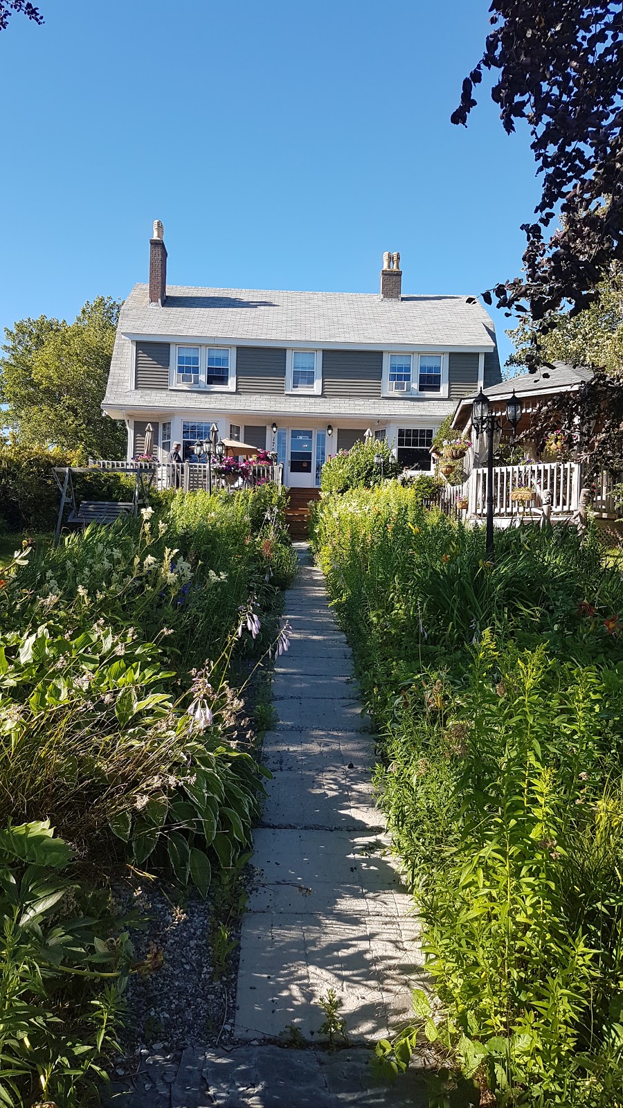 Baccalieu Trail Fine Dining Restaurant Bed and Breakfast | 170 Water St, Carbonear, NL A1Y 1B5, Canada | Phone: (709) 596-1594