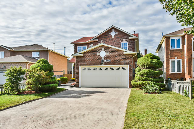 Cleona Barretto - Broker REMAX Crossroads | 8901 Woodbine Ave, Markham, ON L3R 9Y4, Canada | Phone: (647) 385-7877