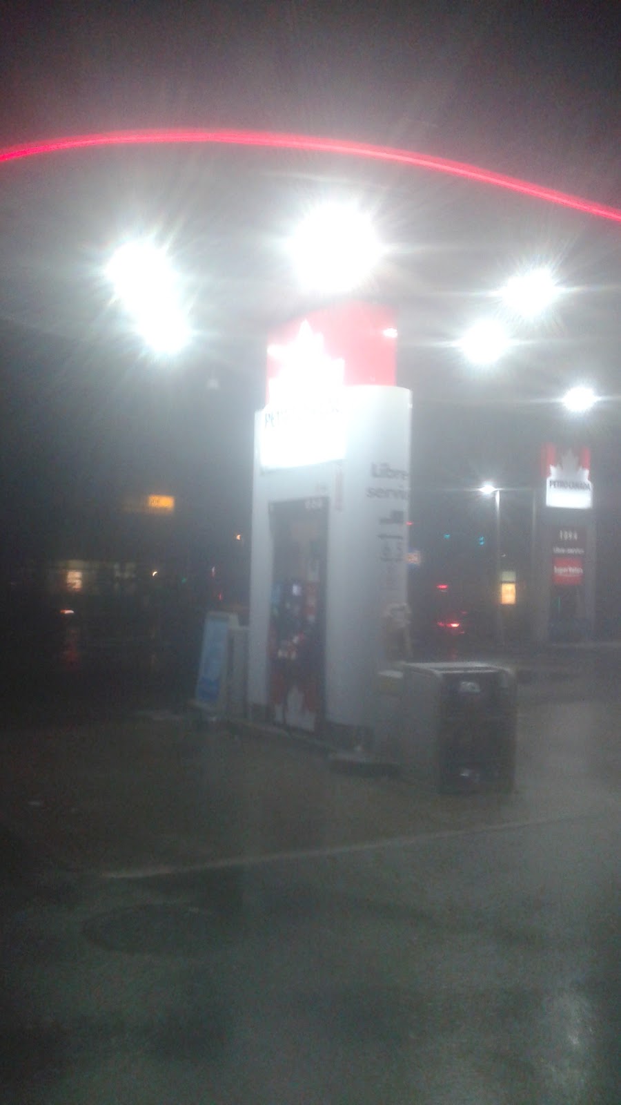 Petro-Canada | 500 Boulevard des Laurentides, Laval, QC H7G 2V1, Canada | Phone: (450) 667-6787