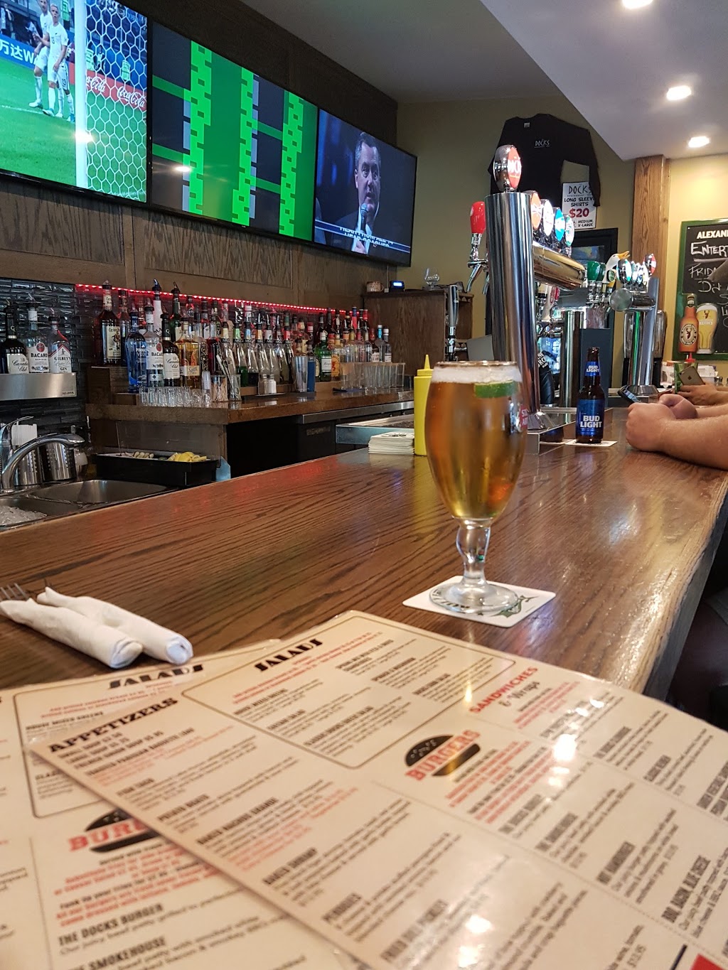 The Docks Restaurant and Bar | 76559 ON-21, Bayfield, ON N0M 1G0, Canada | Phone: (519) 565-4455
