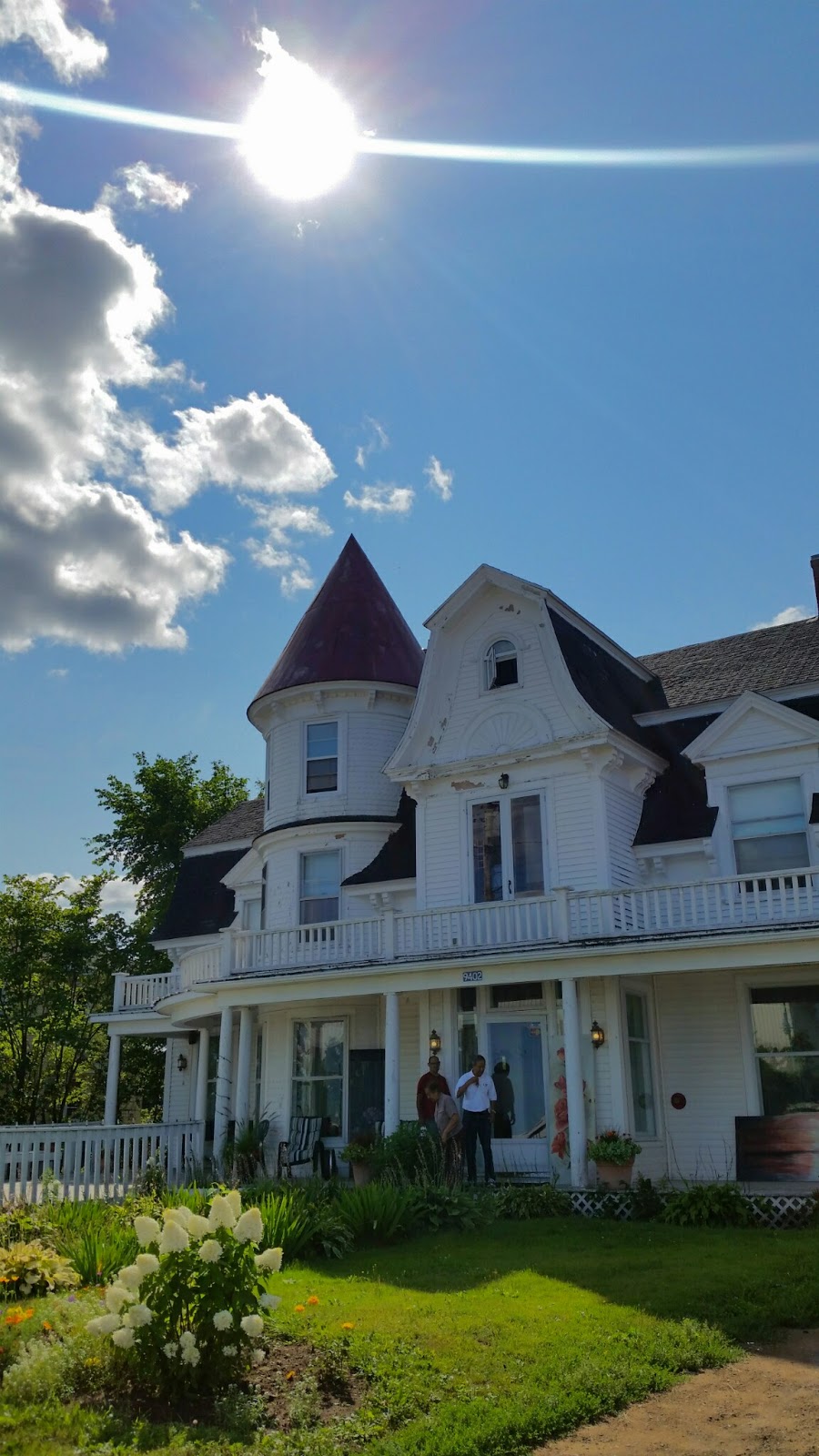 MANOIR OLEARY ART/CAFE INC. | 9402 Rue Main, Richibouctou, NB E4W 4E1, Canada | Phone: (506) 524-3939