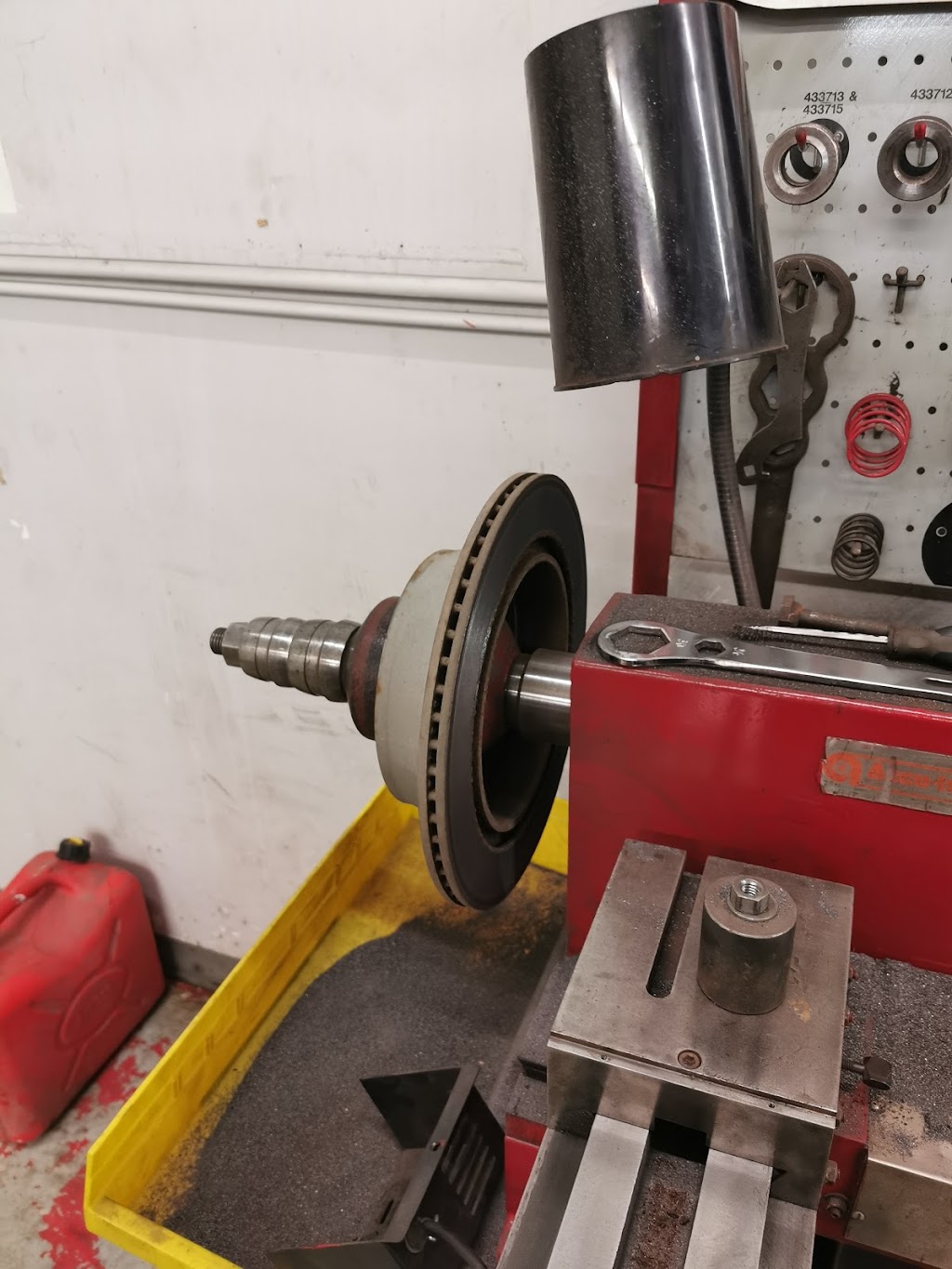 A/T Tire and Performance | 4 Erickson Crescent #9, Sylvan Lake, AB T4S 1P5, Canada | Phone: (403) 887-8793