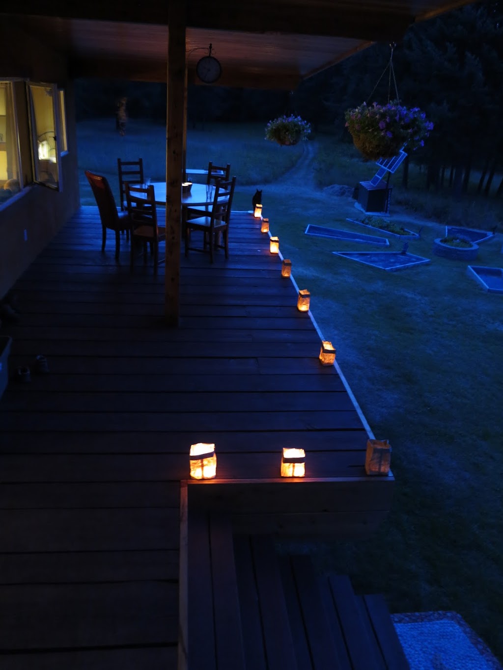 Renatas "Simply Delicious" Lodge | 18 Renata Rd, Renata, BC V1N 4V8, Canada | Phone: (250) 448-6272