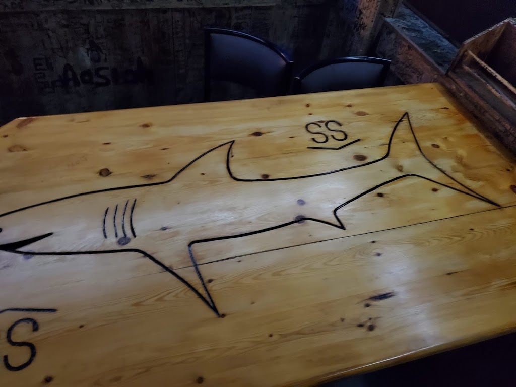 Shuswap Shark Shack | Shuswap Lake, Saint Ives, BC V0E 1M9, Canada | Phone: (250) 307-7227