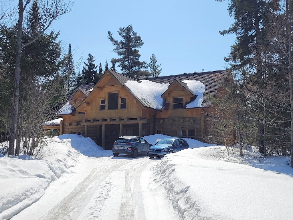 Chalet no. 46 by Fiddler Lake Resort® (Orignial-Moose) | 32 Chem. Fiddleridge Resort, Mille-Isles, QC J0R 1A0, Canada | Phone: (438) 925-7727