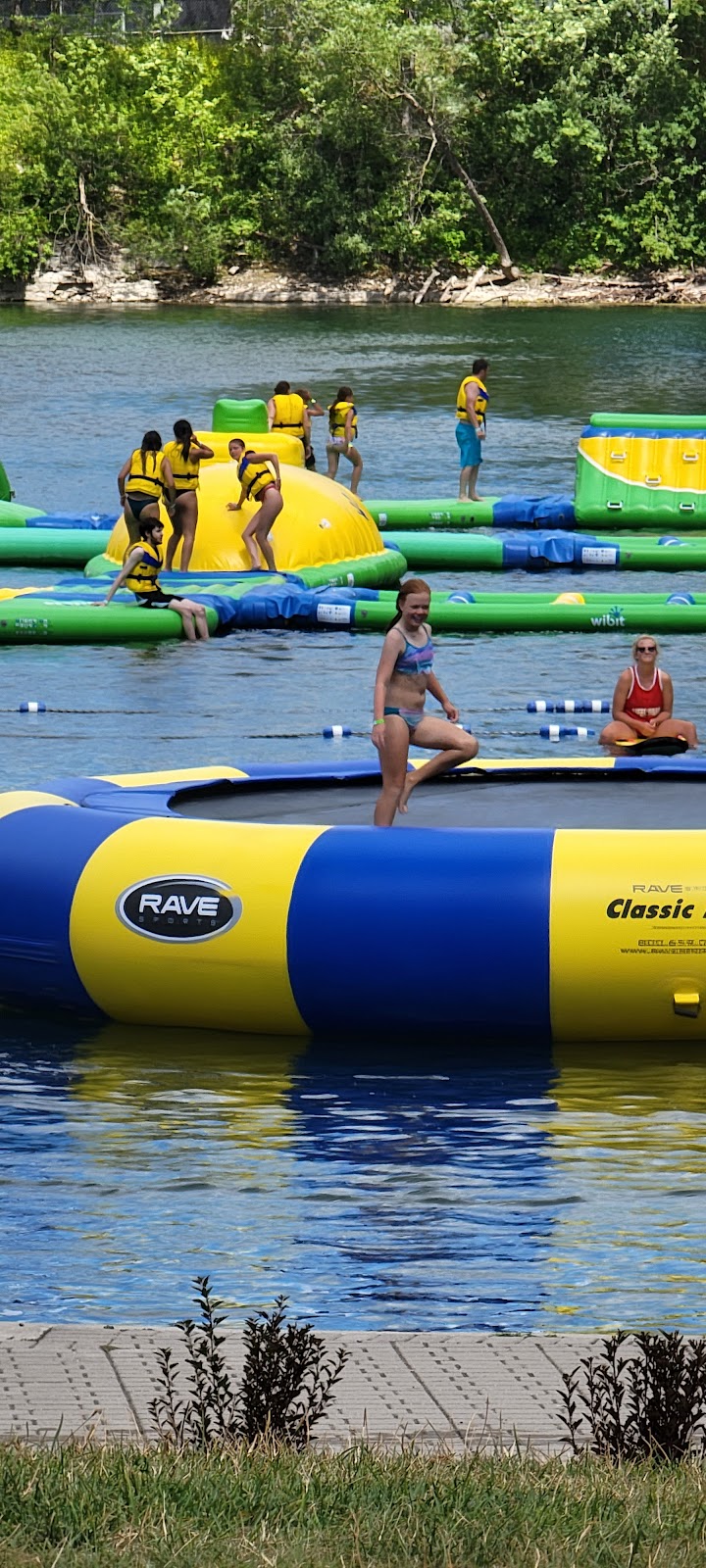 Super Splash Waterpark | 425 Water St S, St. Marys, ON N4X 1C5, Canada | Phone: (519) 808-5121