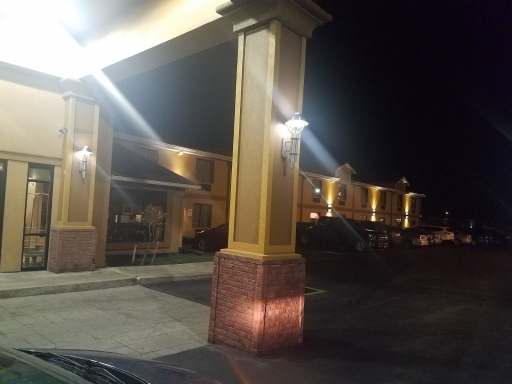 Sunoco Gas Station | 428 Dingens St, Buffalo, NY 14206, USA | Phone: (716) 826-3500