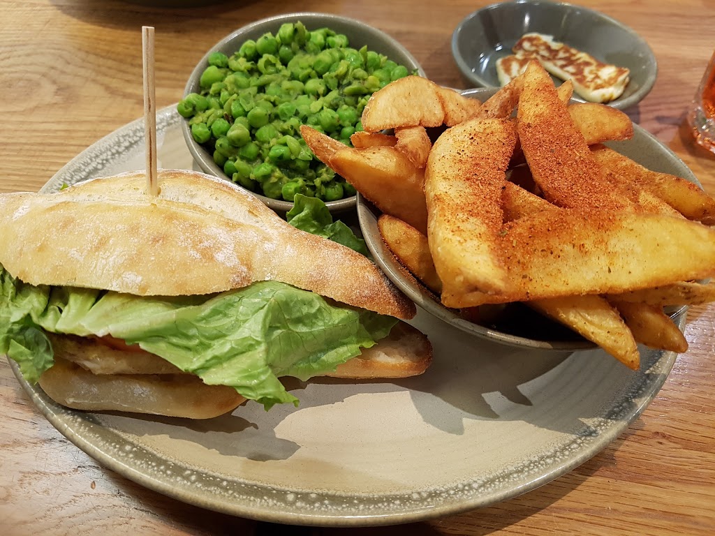 Nandos Ottawa (Merivale) | 1461 Merivale Rd Unit 2D, Nepean, ON K2E 5N9, Canada | Phone: (613) 749-7445