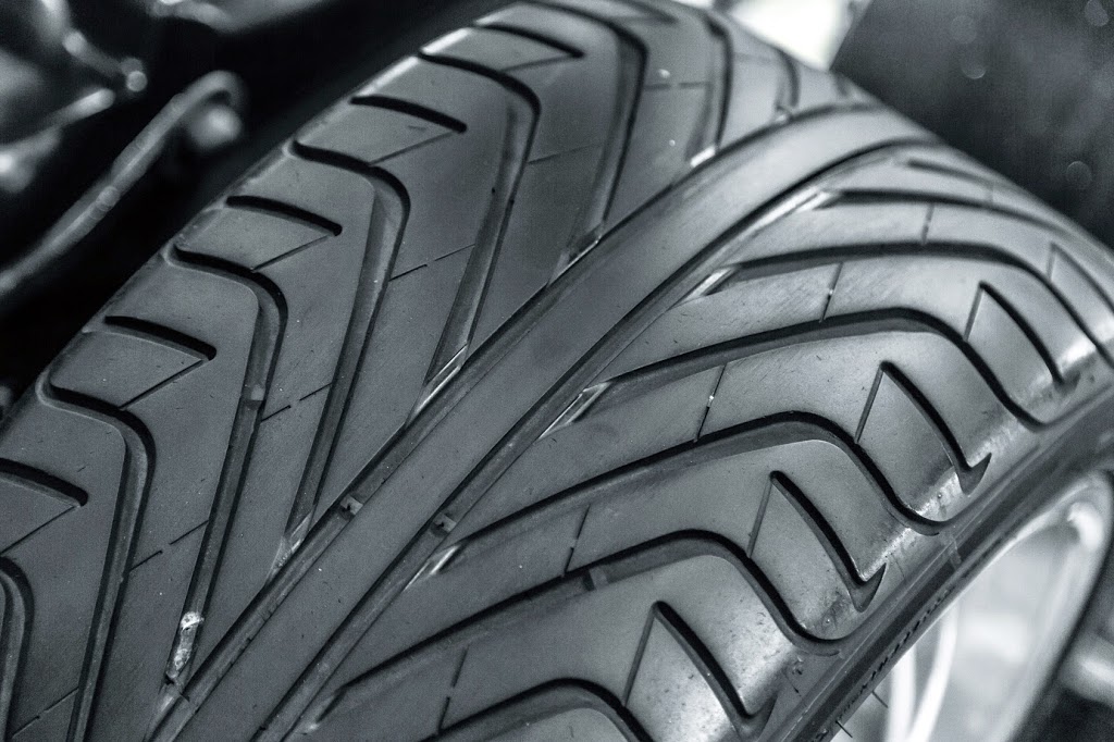 Action Tyre Ltd | 8240 31 St SE D, Calgary, AB T2C 1J1, Canada | Phone: (403) 236-4567