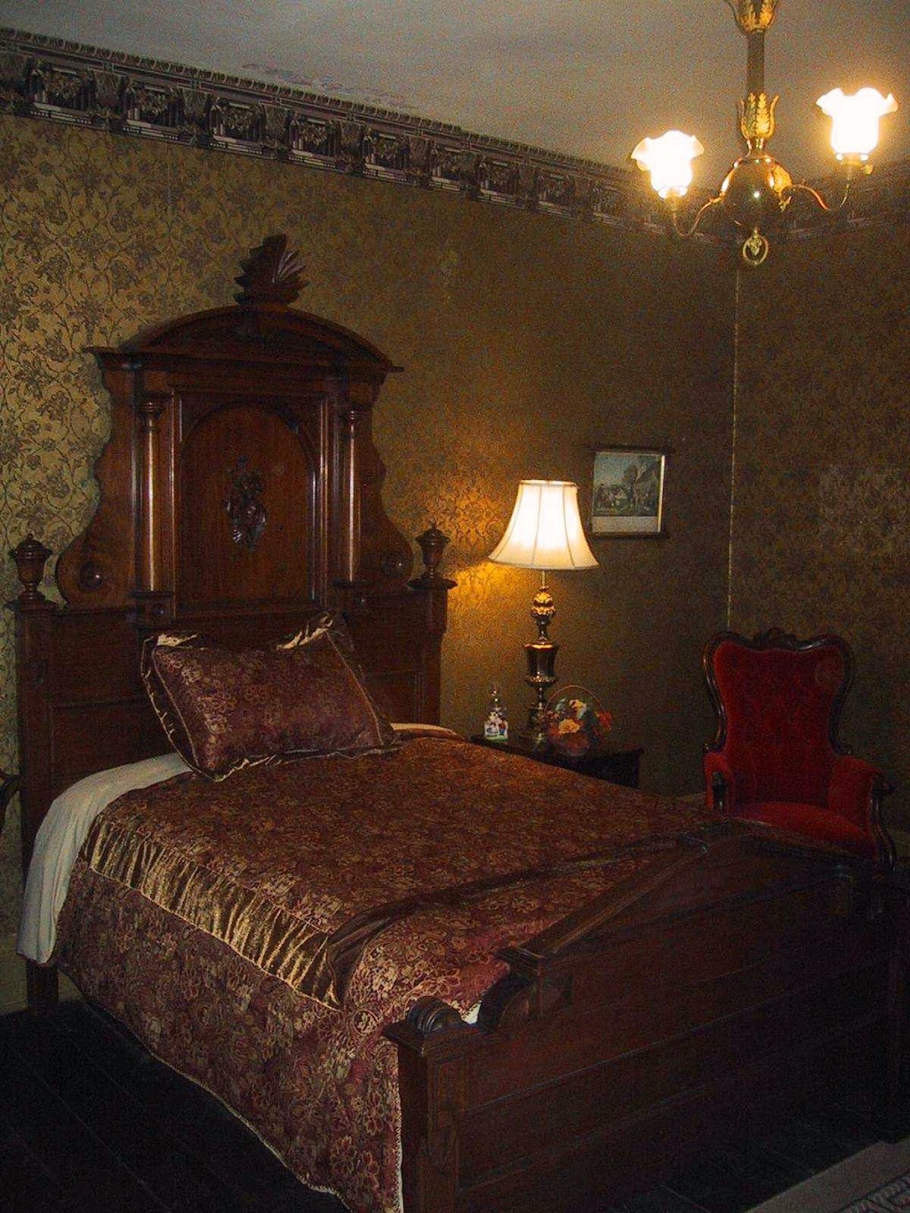 Beaver Hall B&B | 75 King St W, Gananoque, ON K7G 2G2, Canada | Phone: (613) 382-4590