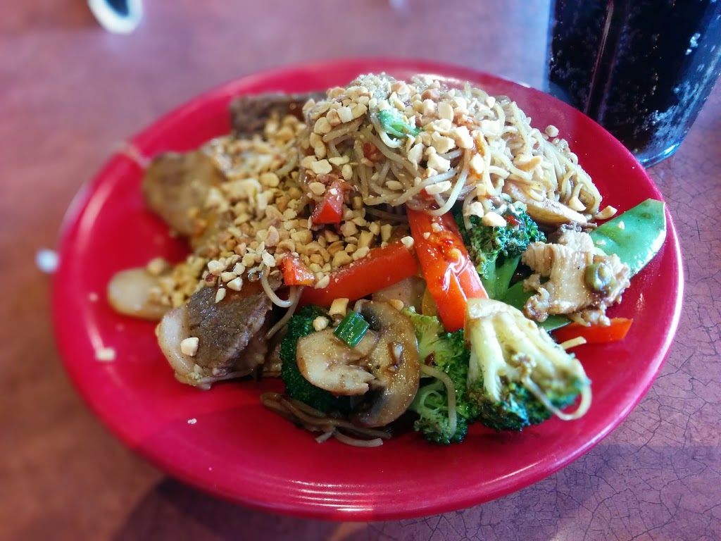 Mongos Grill | 1721 Kenaston Blvd, Winnipeg, MB R3Y 1V5, Canada | Phone: (204) 488-1001