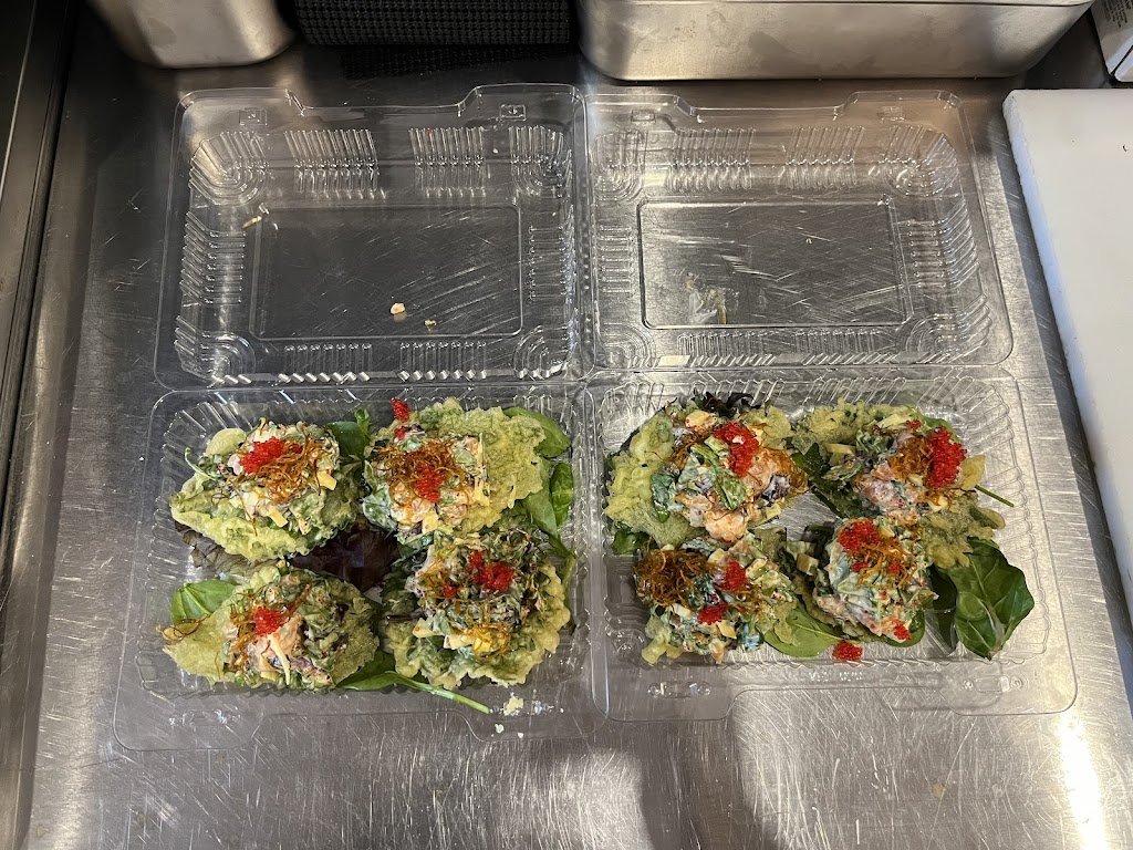 Emi Sushi | 6580 Bd Laurier, Terrebonne, QC J7M 0A1, Canada | Phone: (450) 477-7555