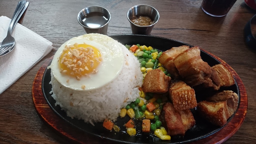 Katmu Family Restaurant | 1002 22 St W, Saskatoon, SK S7M 0S3, Canada | Phone: (306) 979-5678