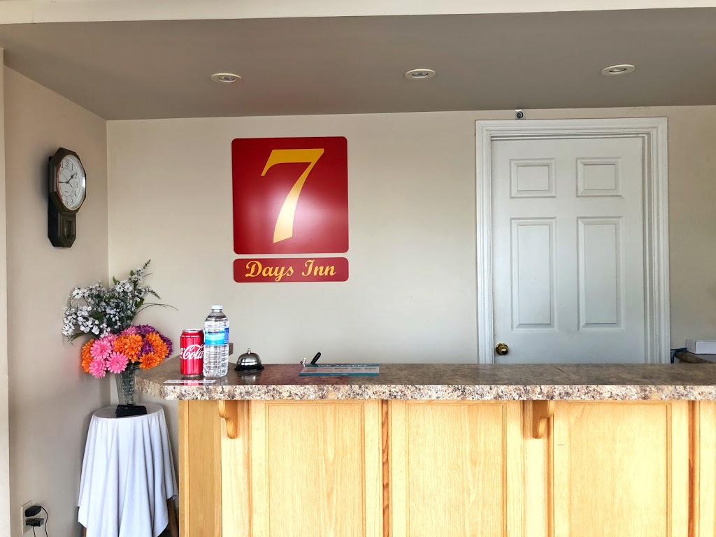 7 Days Inn | 6032 Lundys Ln, Niagara Falls, ON L2G 1T1, Canada | Phone: (905) 357-6565