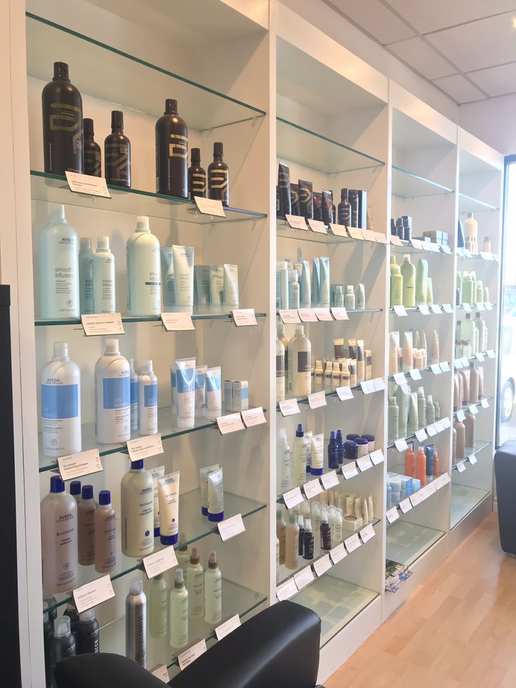 Hair Tek | 2535 Major MacKenzie Dr W, Maple, ON L6A 1S8, Canada | Phone: (905) 832-2550