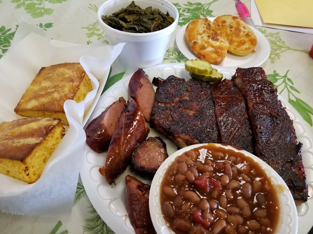 Suzy-Qs Bar-B-Que Shack | 2829 Niagara St, Buffalo, NY 14207, USA | Phone: (716) 873-0757