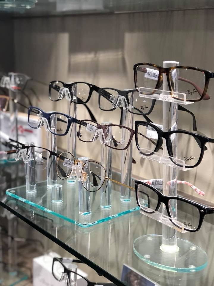 Dueck Optometry | 4995 King Street E, Beamsville, ON L0R 1B0, Canada | Phone: (905) 563-1618