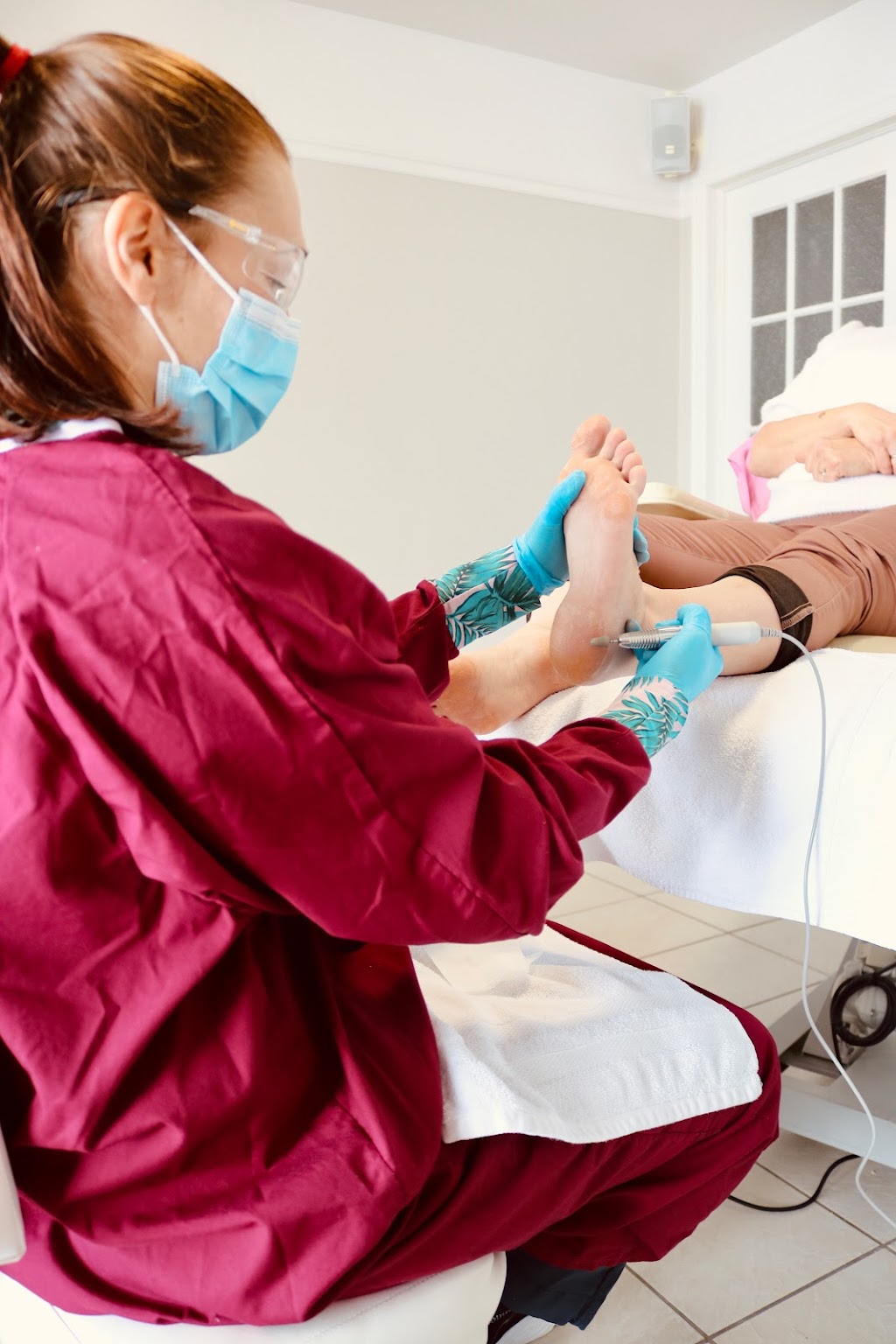 Clinique Au pied carré | 51 Rue Thornton N, Coaticook, QC J1A 1E2, Canada | Phone: (819) 239-8839