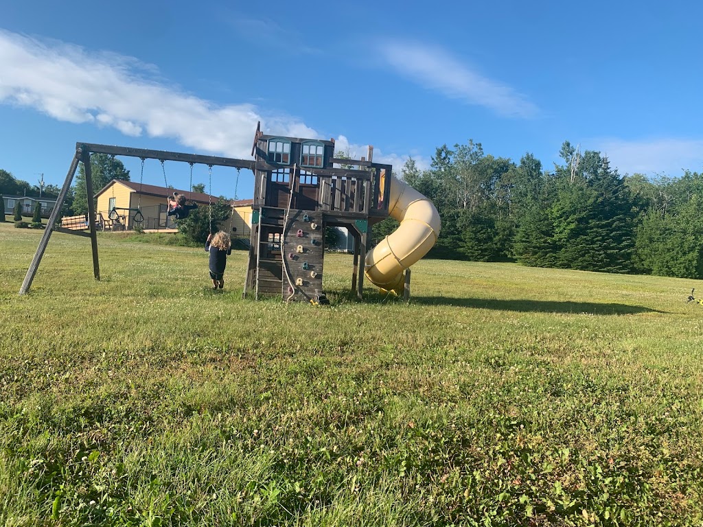 Red Rock Retreat Campground & Cottages | 230 Toronto Rd Ext, Mayfield, PE C0A 1N0, Canada | Phone: (902) 963-3757
