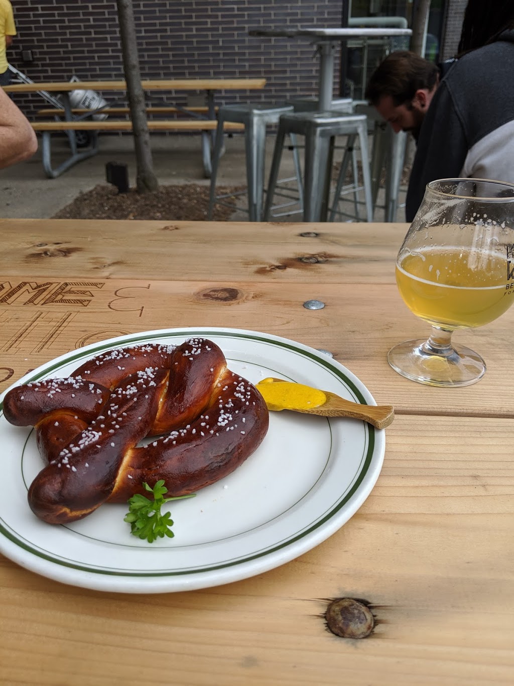 Kame & Kettle Beer Works | 25 Pelham Town Square, Fonthill, ON L0S 1E0, Canada | Phone: (289) 273-2550