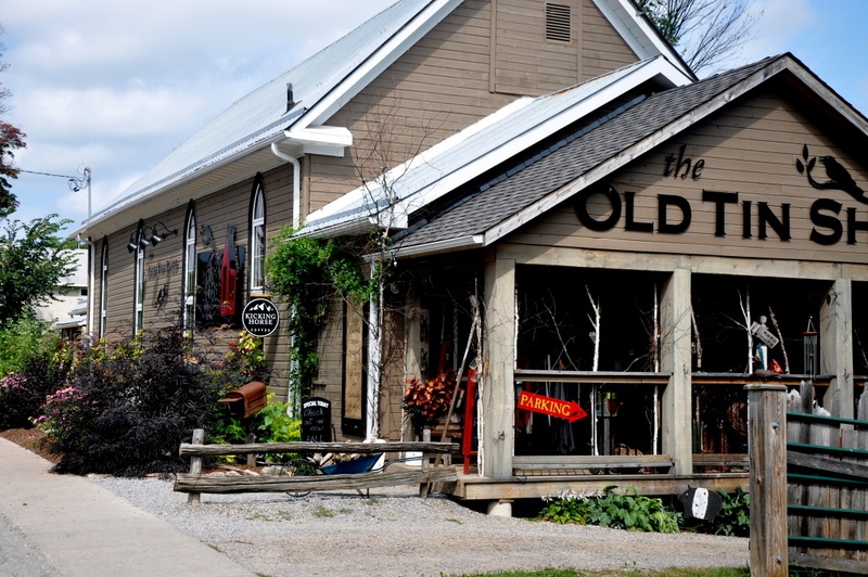 The Old Tin Shed | 25 Sherbourne St N, Bancroft, ON K0L 1C0, Canada | Phone: (613) 332-6565