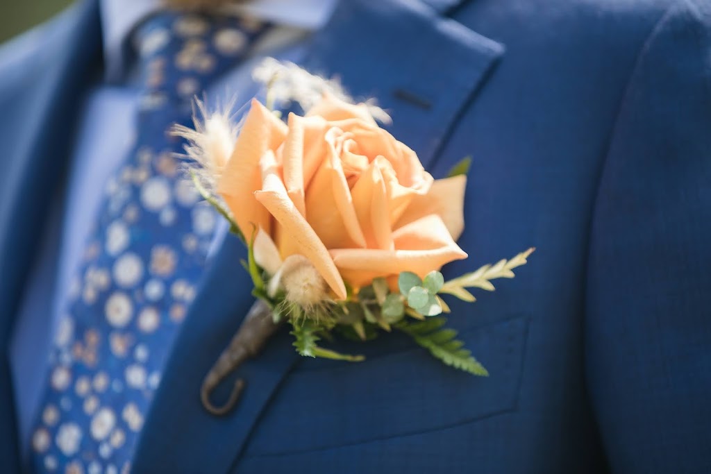 Funky Petals Airdrie | 136 1 Ave NE, Airdrie, AB T4B 0R4, Canada | Phone: (403) 948-3096