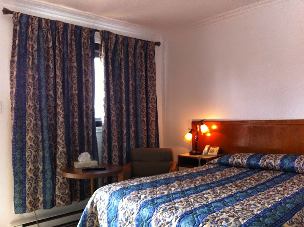 Motel Ritz | 137 Boulevard Gréber, Gatineau, QC J8T 3R1, Canada | Phone: (819) 568-0440
