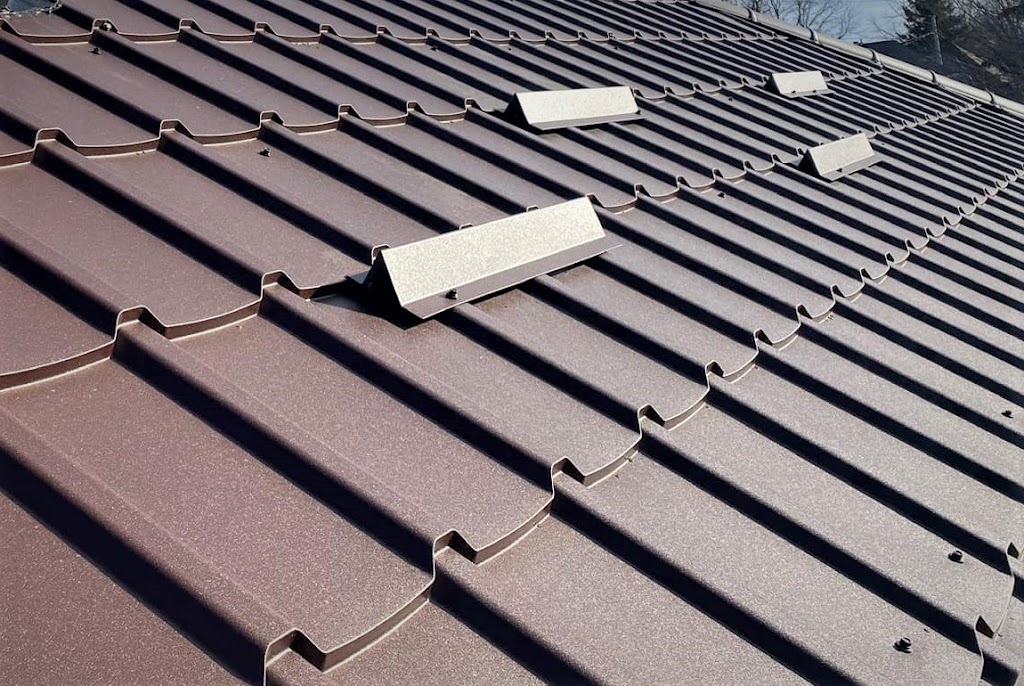Kurzawa Metal Roofing | 55 Henry Crescent, Amherstview, ON K7N 1G6, Canada | Phone: (905) 808-6756