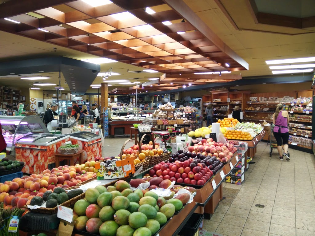 Sues Market | 205 Don Head Village Blvd, Richmond Hill, ON L4C 7R4, Canada | Phone: (905) 737-0520