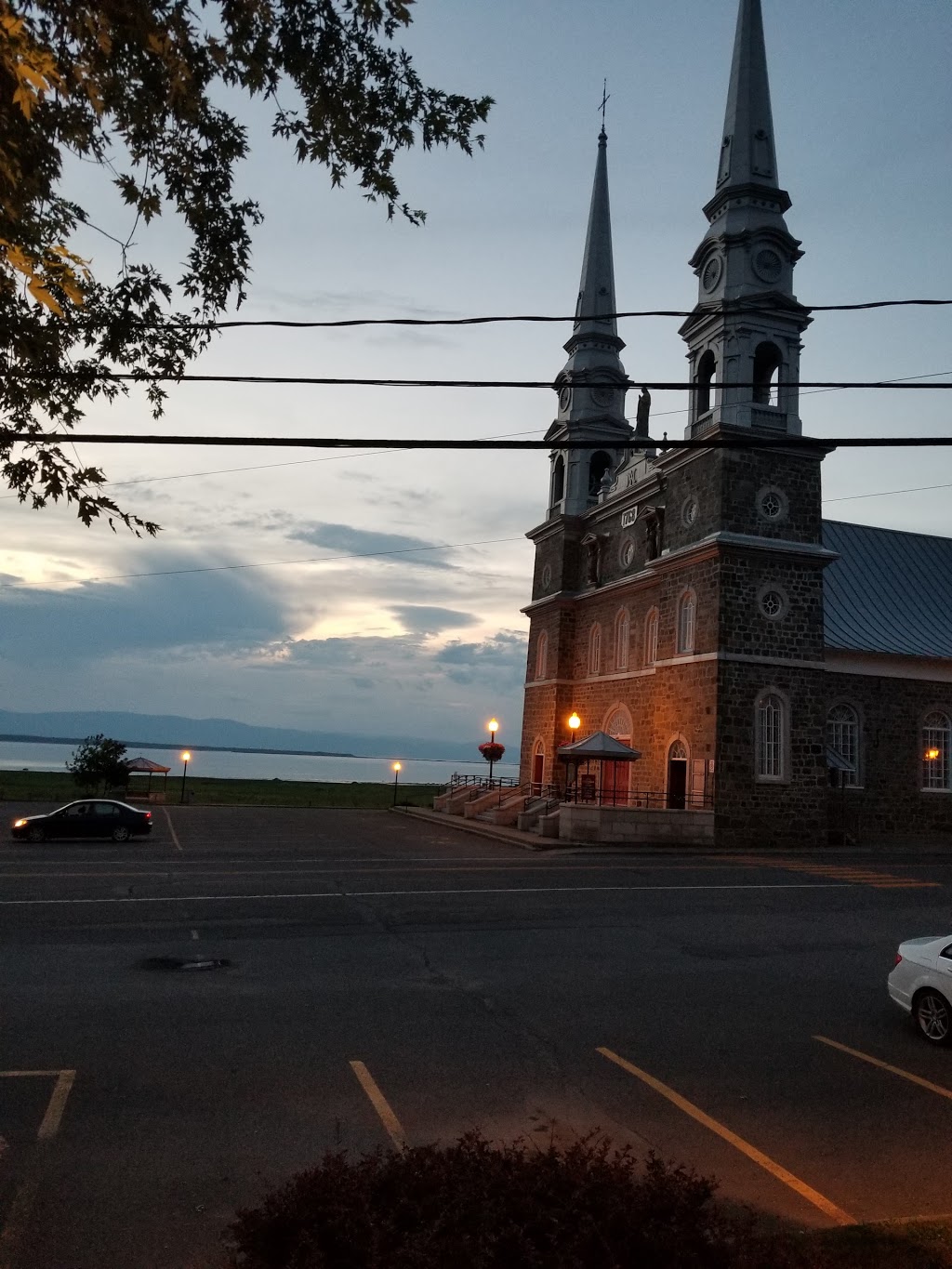 La Salicorne Café | 16 Chemin des Pionniers O, LIslet, QC G0R 2B0, Canada | Phone: (418) 247-1244