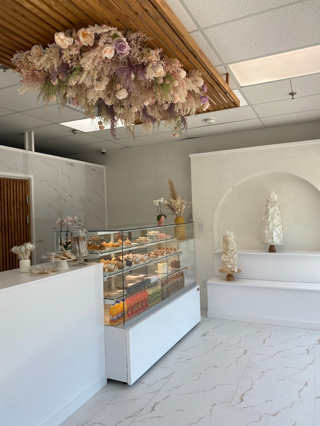 Le Miel Cakes | 9174 Yonge St Unit 10, Richmond Hill, ON L4C 7A1, Canada | Phone: (905) 771-7717