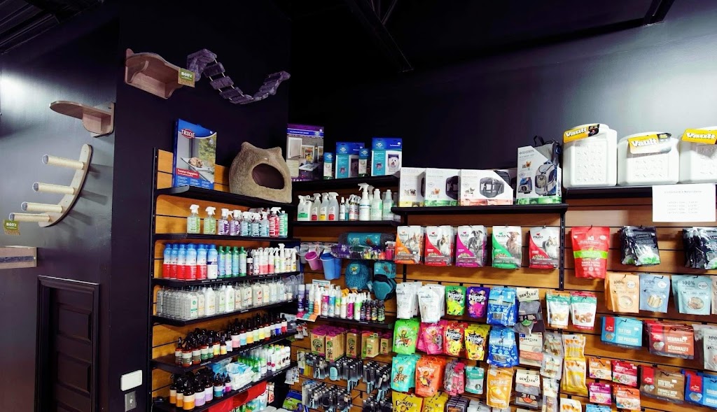 Nutrition Animale René-Lévesque | 750 Bd René-Lévesque, Drummondville, QC J2C 7N7, Canada | Phone: (819) 850-8605