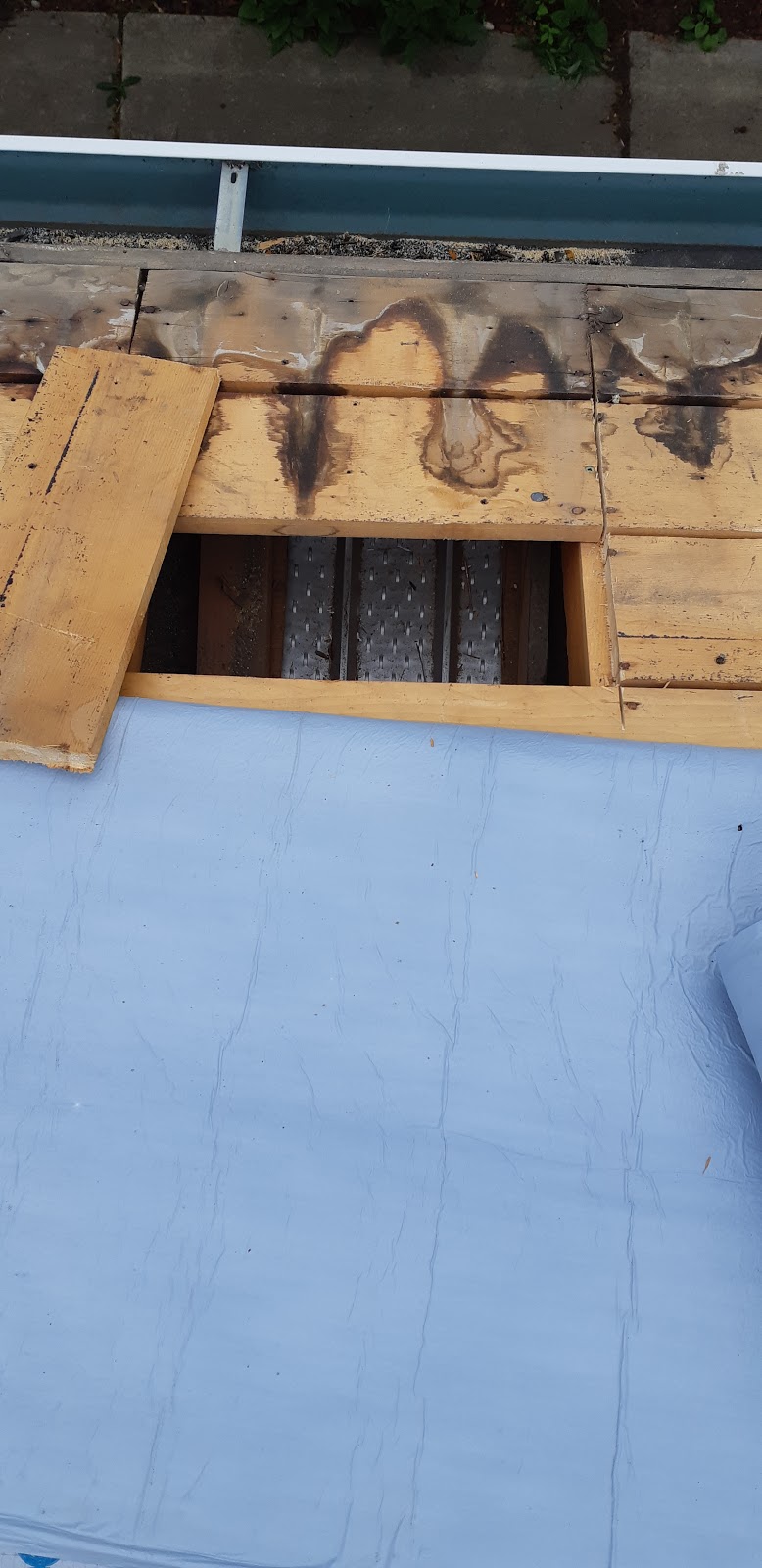 Valor Roofing and Exteriors | 24 Hidden Creek Terrace NW, Calgary, AB T3A 6H5, Canada | Phone: (403) 828-4730
