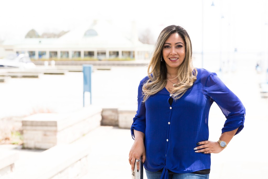 Charlene De Silva, RE/MAX Realty Enterprises Inc. | 1697 Lakeshore Rd W, Mississauga, ON L5J 1J4, Canada | Phone: (416) 895-7282
