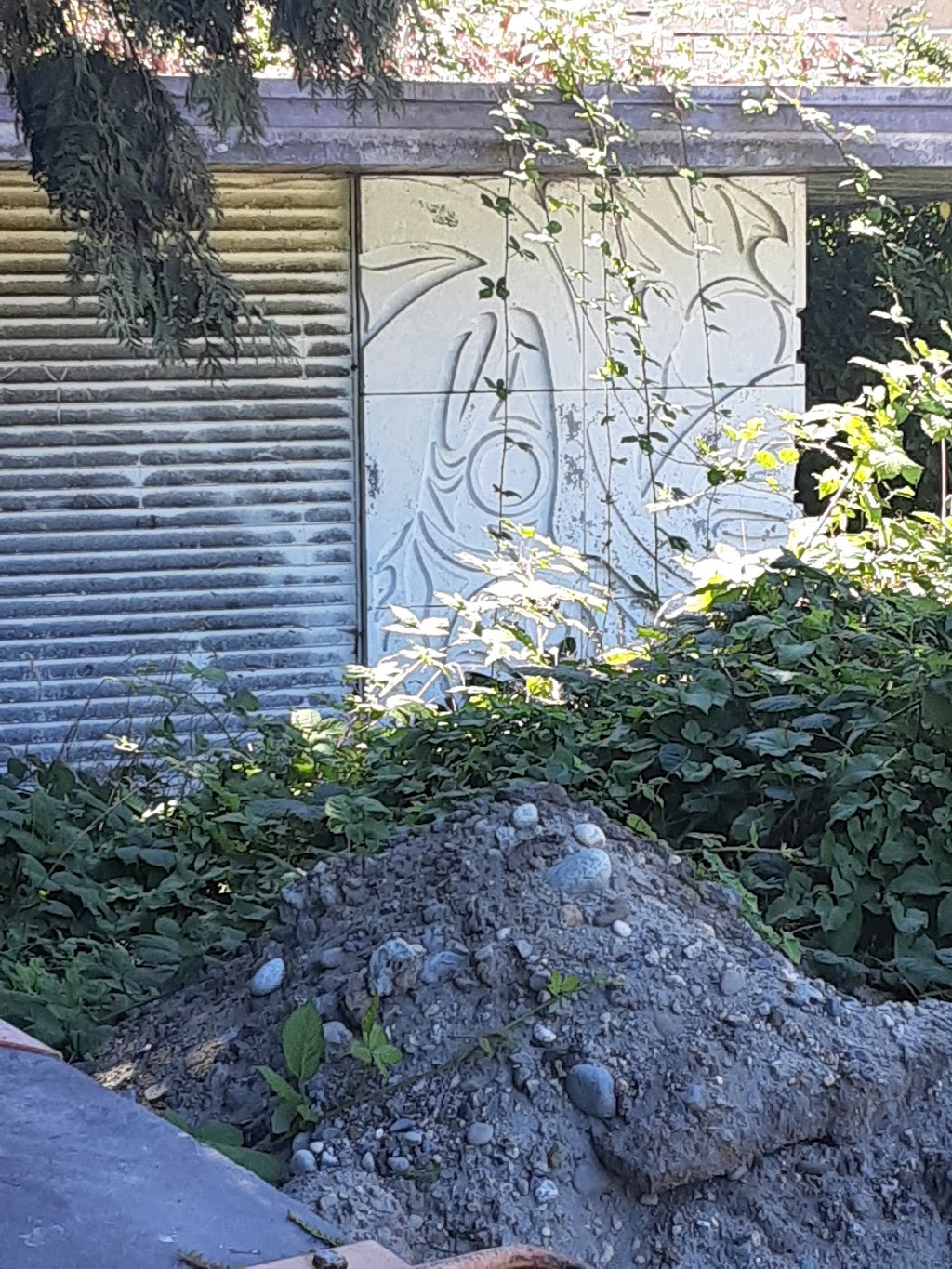 NAH | Dolphin St, Sechelt, BC V0N 3A0, Canada | Phone: (604) 989-7290