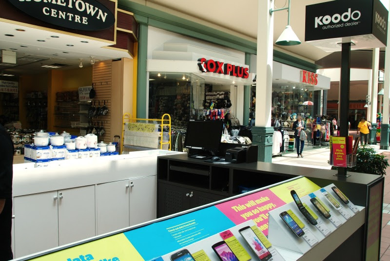 TELUS | Koodo | Town Centre, 31 Tapscott Rd, Scarborough, ON M1B 4Y7, Canada | Phone: (647) 765-1191