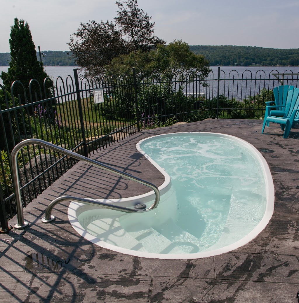 Le Manoir Du Lac-Etchemin | 1415 QC-277, Lac-Etchemin, QC G0R 1S0, Canada | Phone: (418) 625-2101
