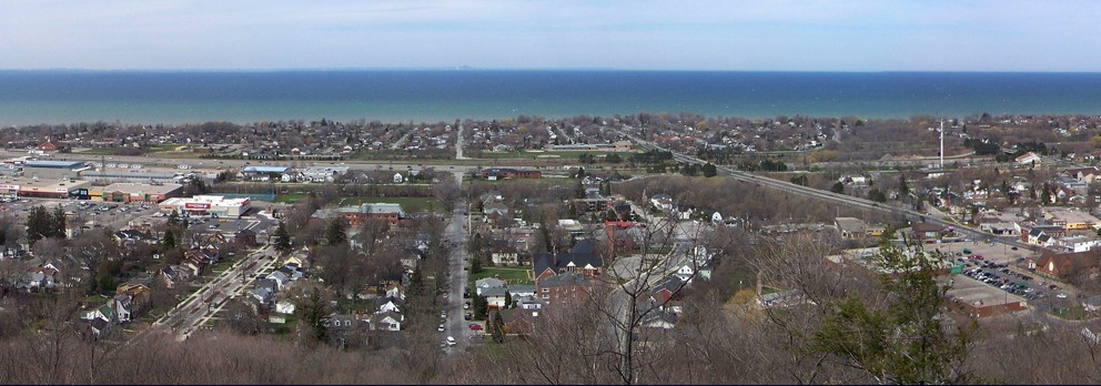 Lynn Fee Team of Keller Williams | 66 Main St E, Grimsby, ON L3M 1N3, Canada | Phone: (905) 975-1055