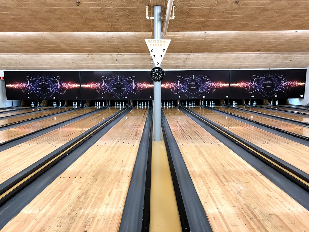 Towne Bowl | 11 Ottawa St N, Kitchener, ON N2H 3K1, Canada | Phone: (519) 744-9332