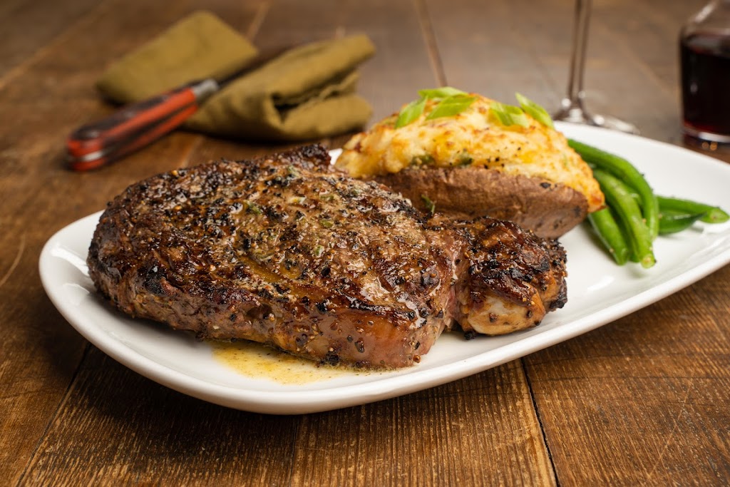 MR MIKES SteakhouseCasual | 2248 50 St, Drayton Valley, AB T7A 0C5, Canada | Phone: (780) 515-8433