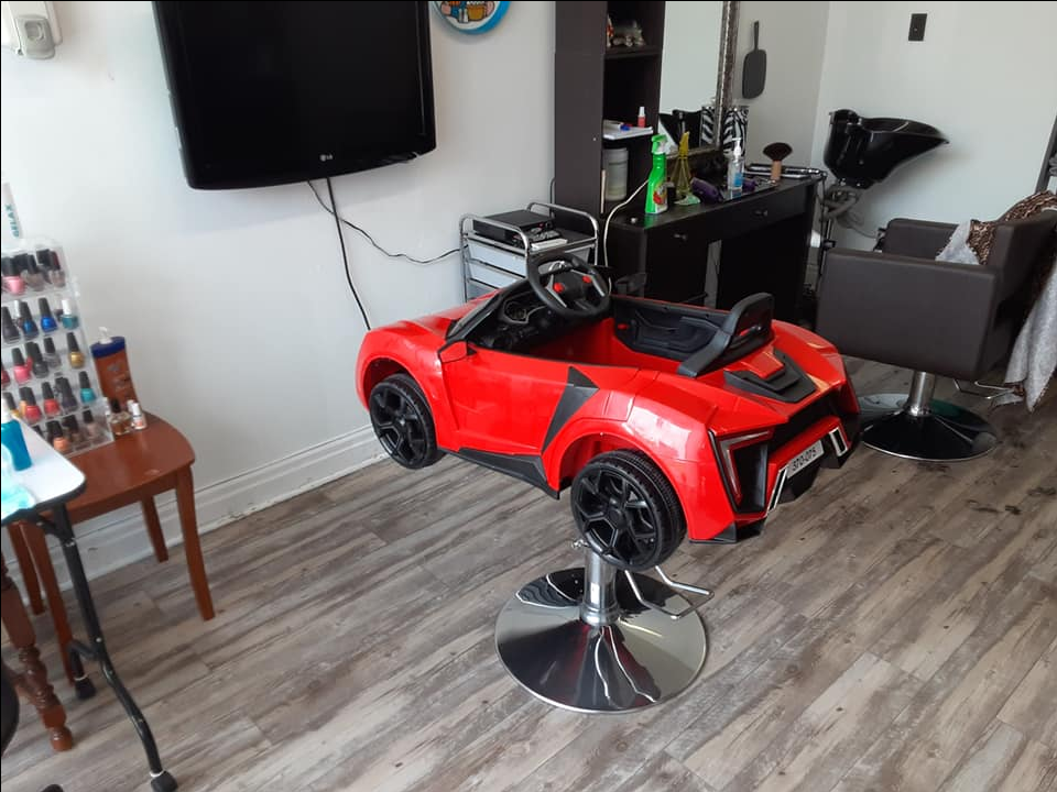 Griffin Salon | 314 Rue Main, Shawville, QC J0X 2Y0, Canada | Phone: (873) 666-8555