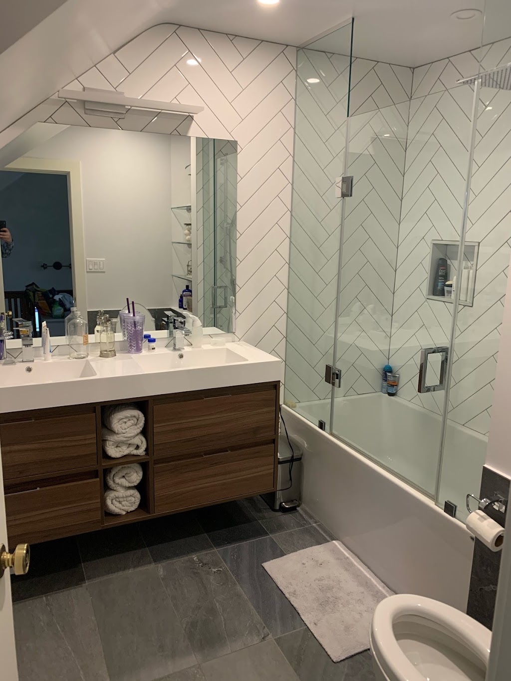 G.I.G. Renovation | 192 Penn Ave, Newmarket, ON L3Y 2S5, Canada | Phone: (416) 880-1499