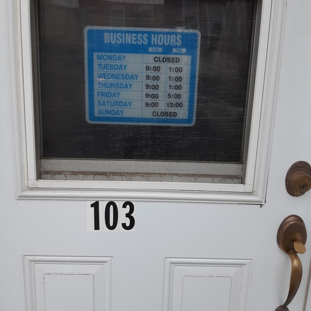 Marms Barber Shop | 103 Gerrish St, Windsor, NS B0N 2T0, Canada | Phone: (902) 798-0896