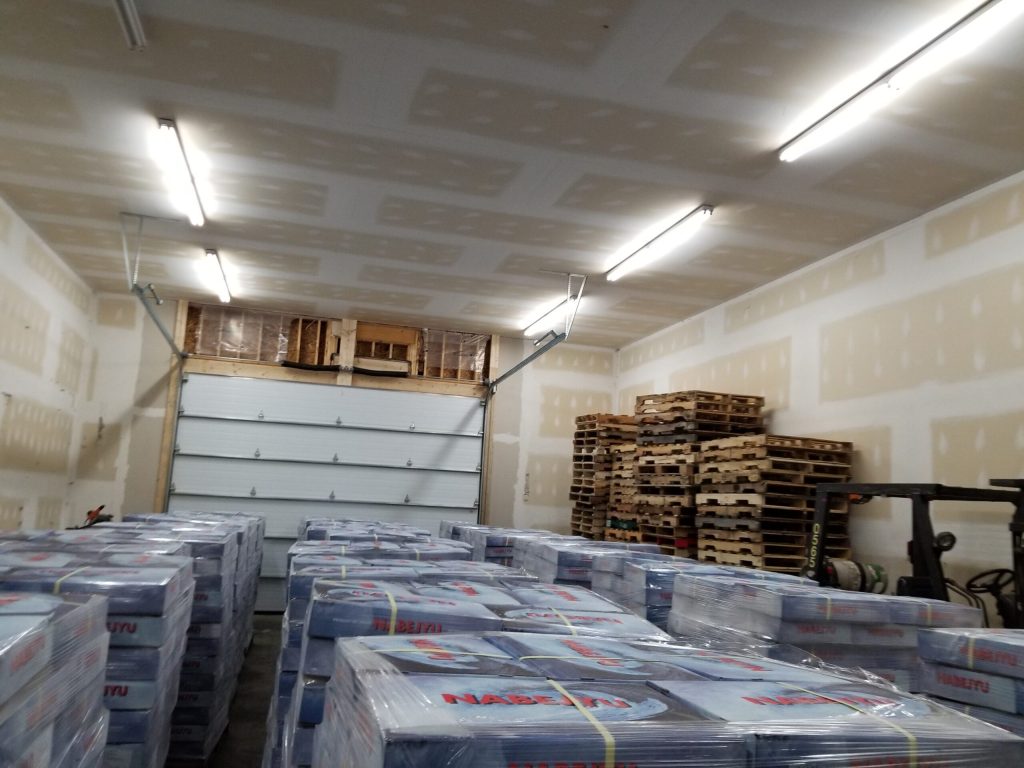 Alberaa Freight Forwarding | 44 Greentree Ave, Windsor Junction, NS B2T 1K1, Canada | Phone: (506) 651-6161
