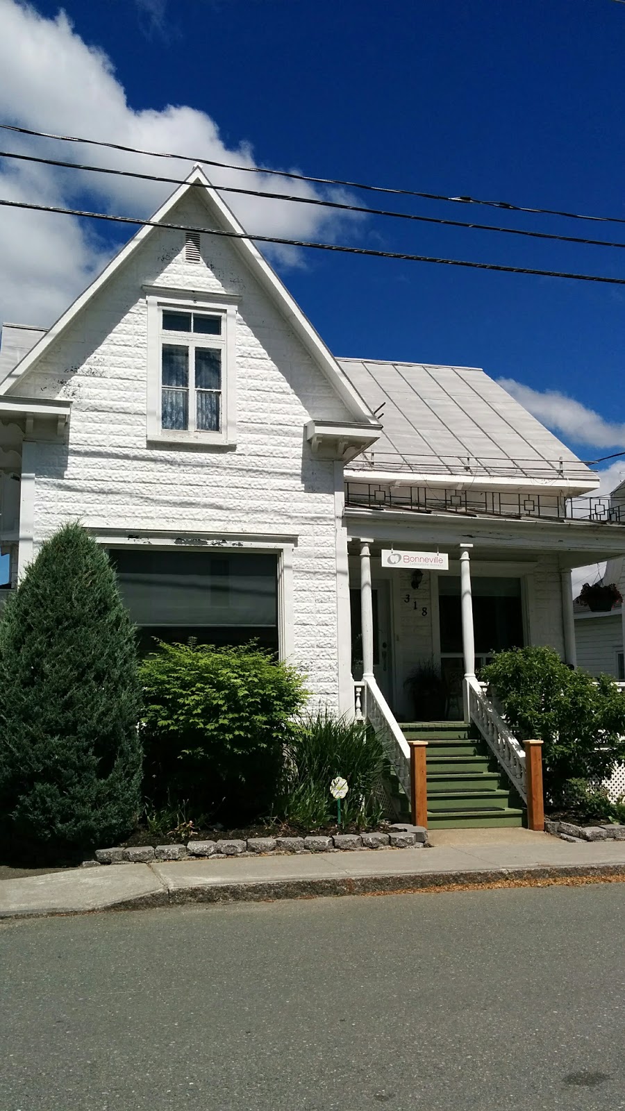 Laboratoire Dentaire Bonneville | 318 Avenue du Collège, Sainte-Marie, QC G6E 3Y5, Canada | Phone: (418) 387-3226