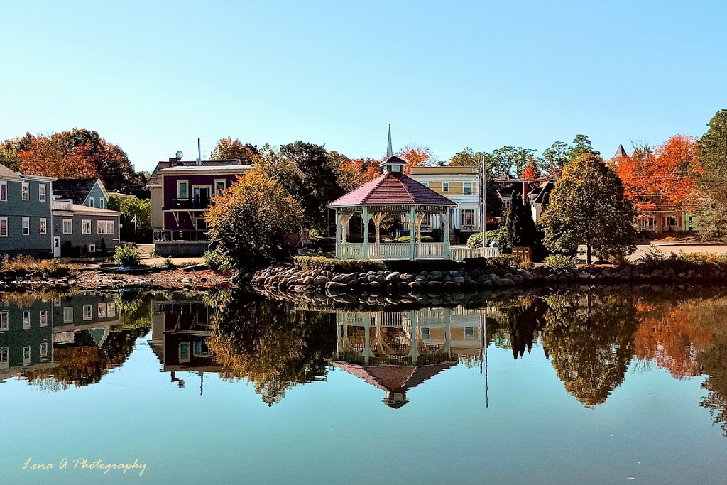 St.James Anglican Church | 14 Parish St, Mahone Bay, NS B0J 2E0, Canada | Phone: (902) 624-8614