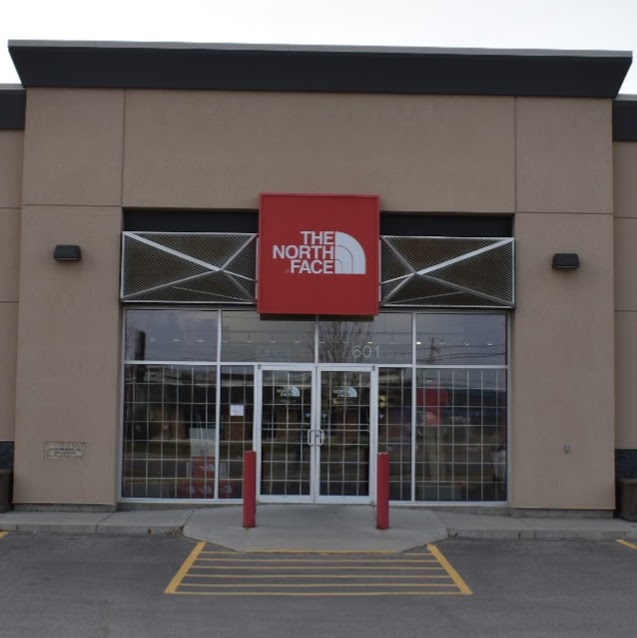 North Face Saskatoon / The Prairie Summit Shop | 601 51st St, Saskatoon, SK S7K 7J7, Canada | Phone: (306) 384-8631